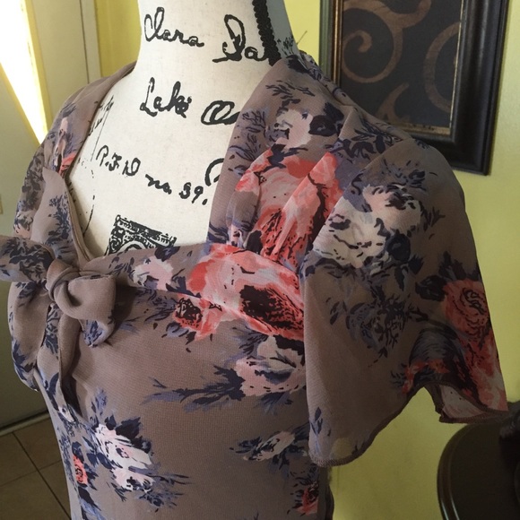 Hell Bunny Tan Floral Dress - Picture 4 of 7